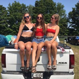 Meet your Posher, Breanna